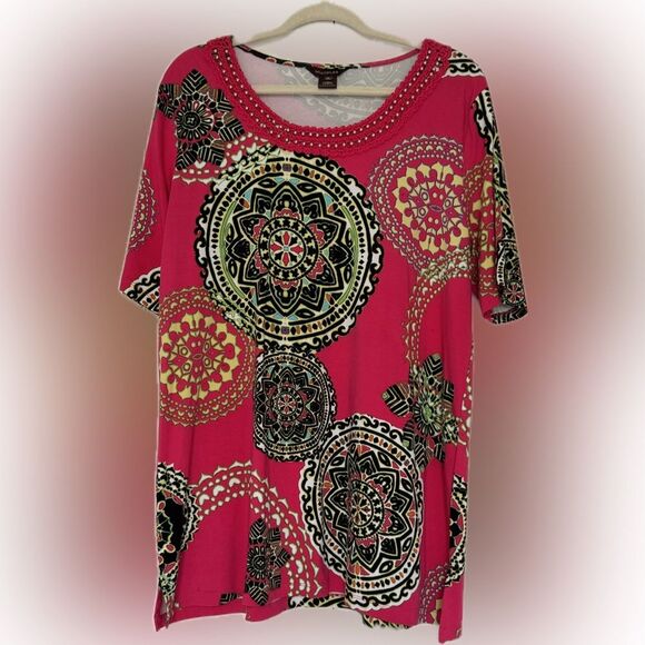 Gorgeous Multiples top! - Picture 8 of 8